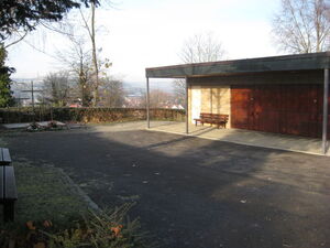 Platz vor der Aussegnungshalle