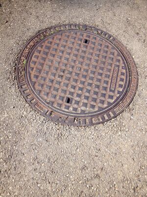 Hier geht es in die teure "Unterwelt" der Bempflingen Kanäle