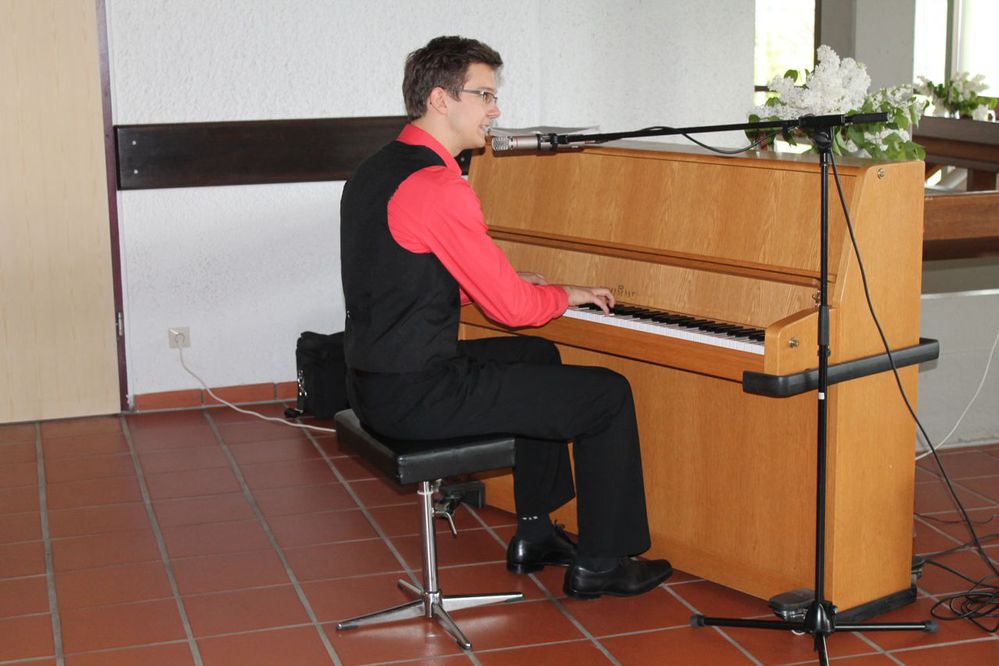 Marius Sauter am Klavier